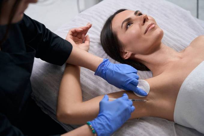 How to Prepare for Botox for Sweaty Gland Treatment?