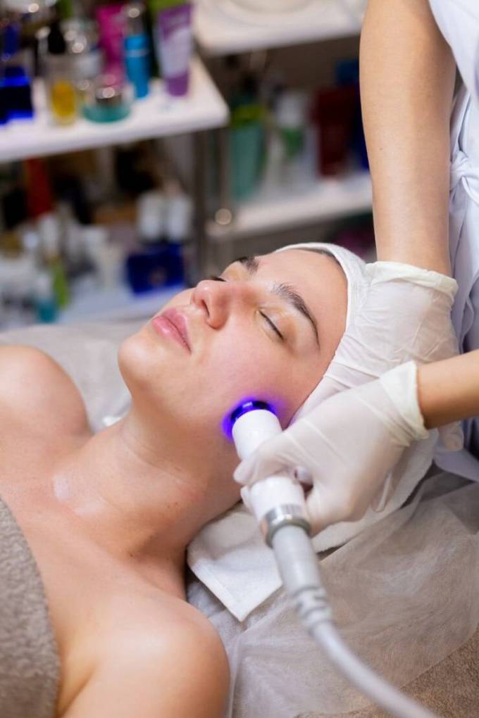 How Does Hydrafacial Boost Skin Radiance?