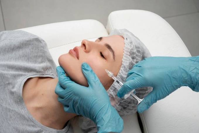 How Do Dermatologists Treat Eczema and Psoriasis?