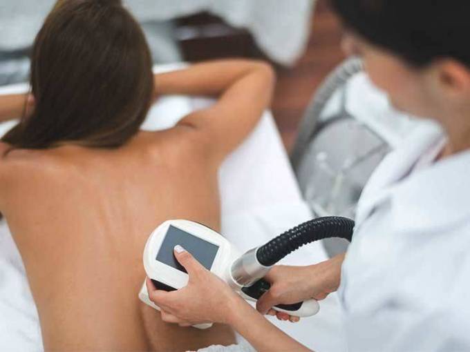 What Technology Does Laser Lipolysis Use?