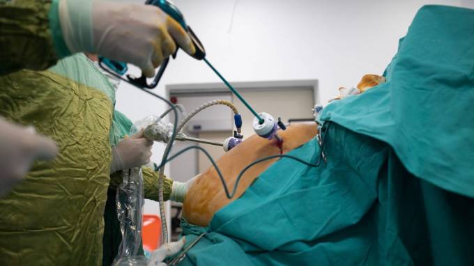 What Is the Difference Between Gastric Bypass and Sleeve Surgery?