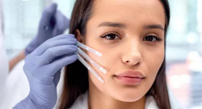 What does a Silhouette facelift address?