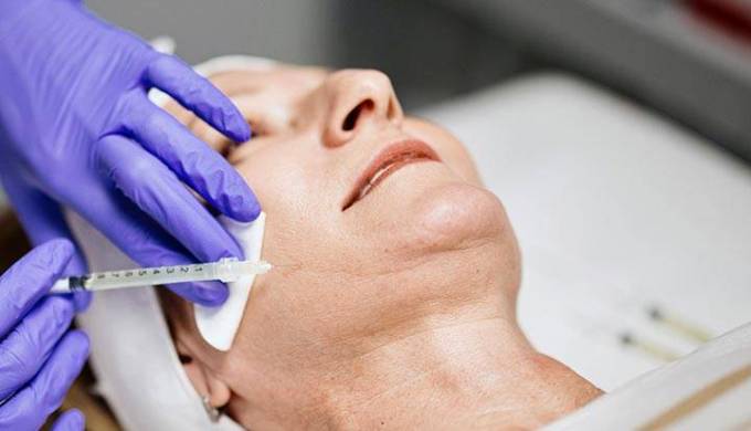 How Long Do Jawline Filler Injections Last?