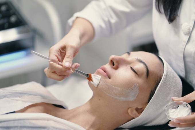 How Does PCA Peel Treatment Work?