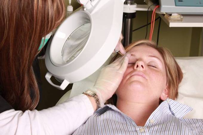 How long does electrolysis laser hair removal take?