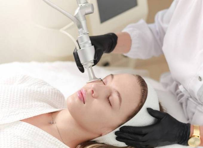 What is the recovery process after laser skin resurfacing treatment?