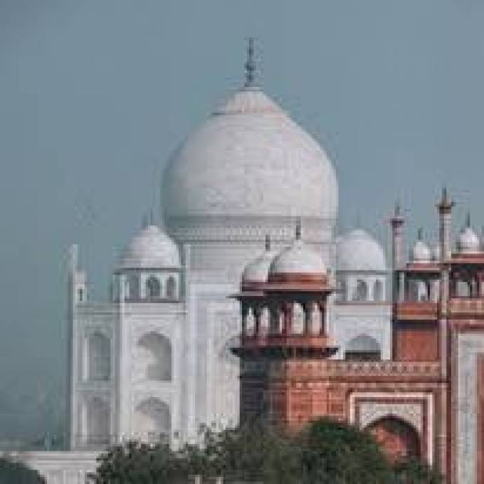 Discover India and Europe in Style with Hello India Tour