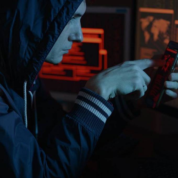 Understanding Cybersecurity Risks and Choosing Safe Digital Protection with Auora Hackers Group