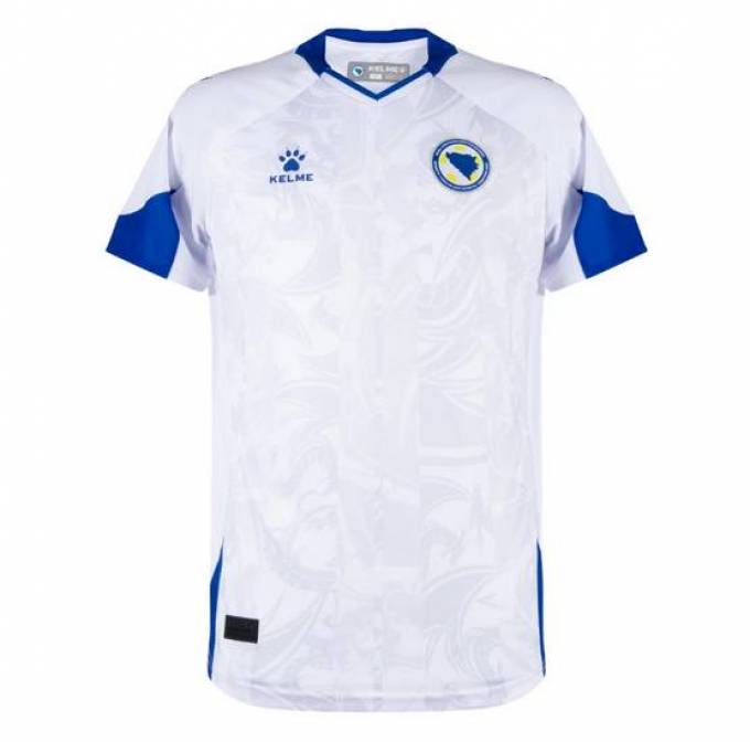 Discover the Latest International Football Kits at Jersey Loco