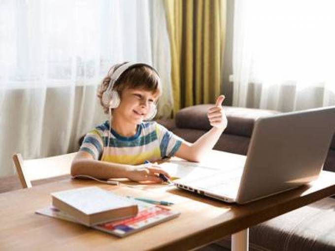 Why Choosing the Best Homeschool Programs and the Best Online School Matters for Student Success